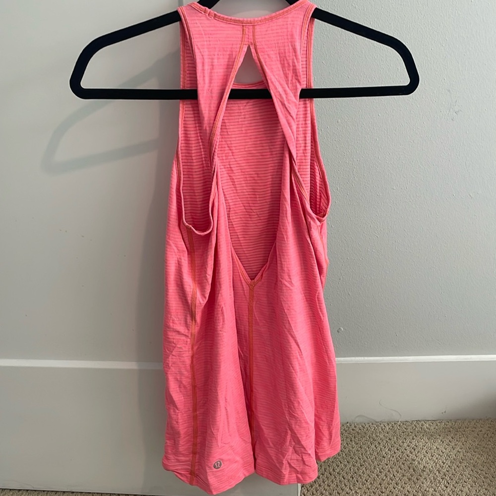 LULULEMON TANK